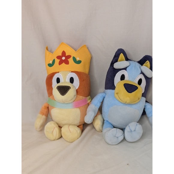 Bluey Queen Bingo 7.5" Plush Crown Cape Heeler Friends With Bluey Stuffed Animal - Picture 1 of 10